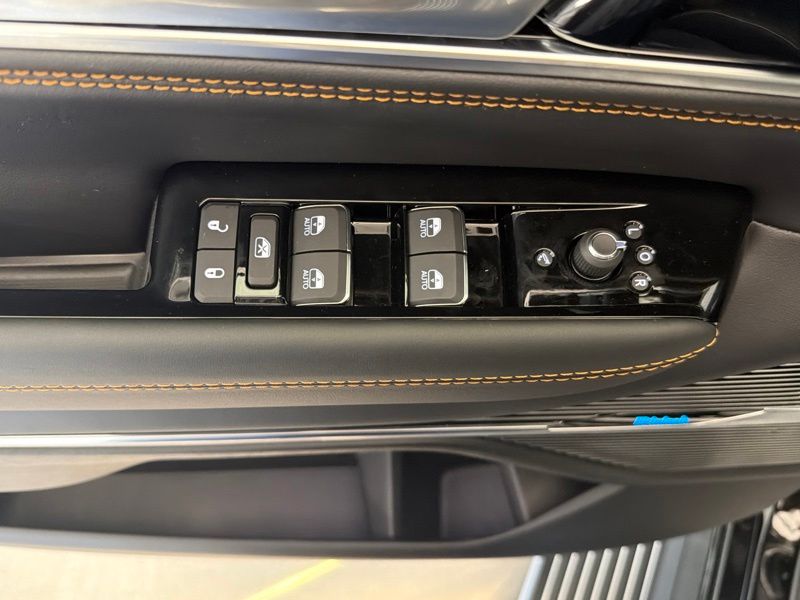 New 2026 Jeep Grand Wagoneer L SUV