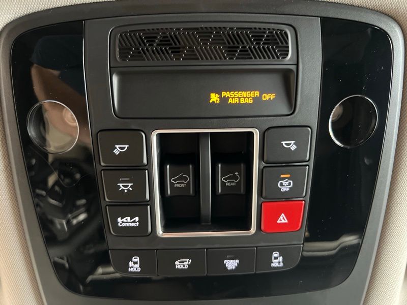 New 2026 Kia Carnival MPV Van