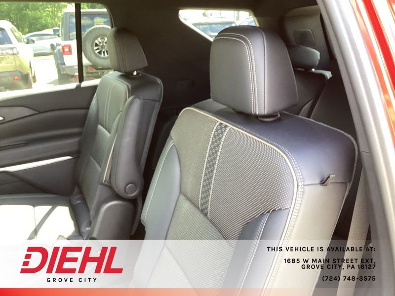 Used 2024 Chevrolet Traverse SUV
