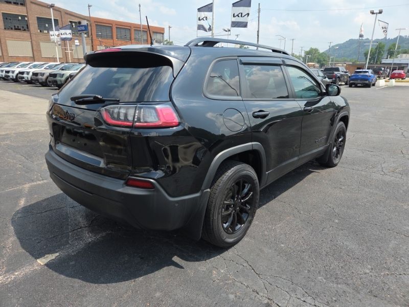 Used 2023 Jeep Cherokee SUV