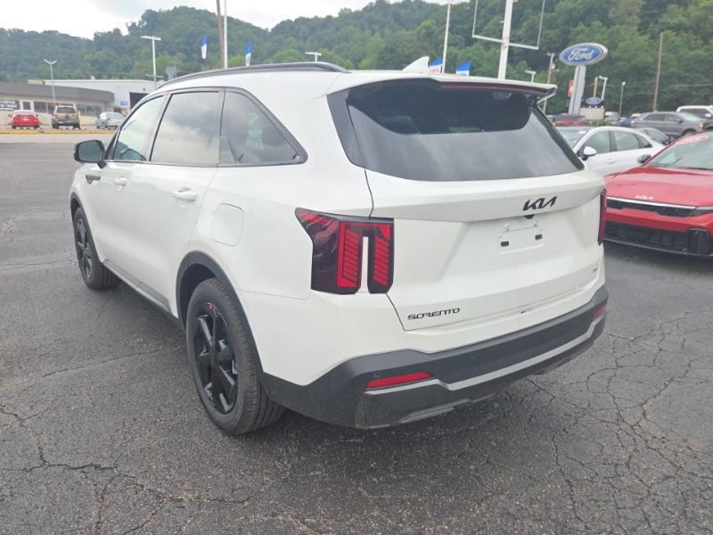 New 2026 Kia Sorento Hybrid SUV