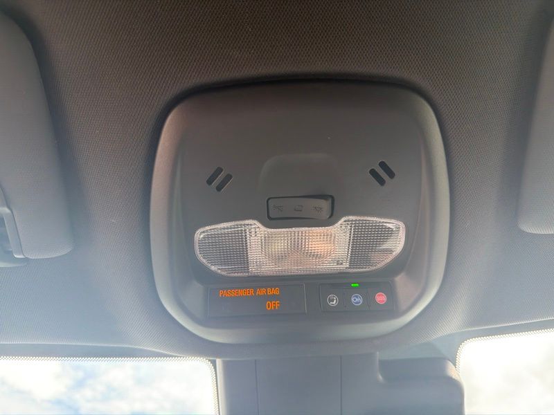 Used 2024 Chevrolet Trax SUV