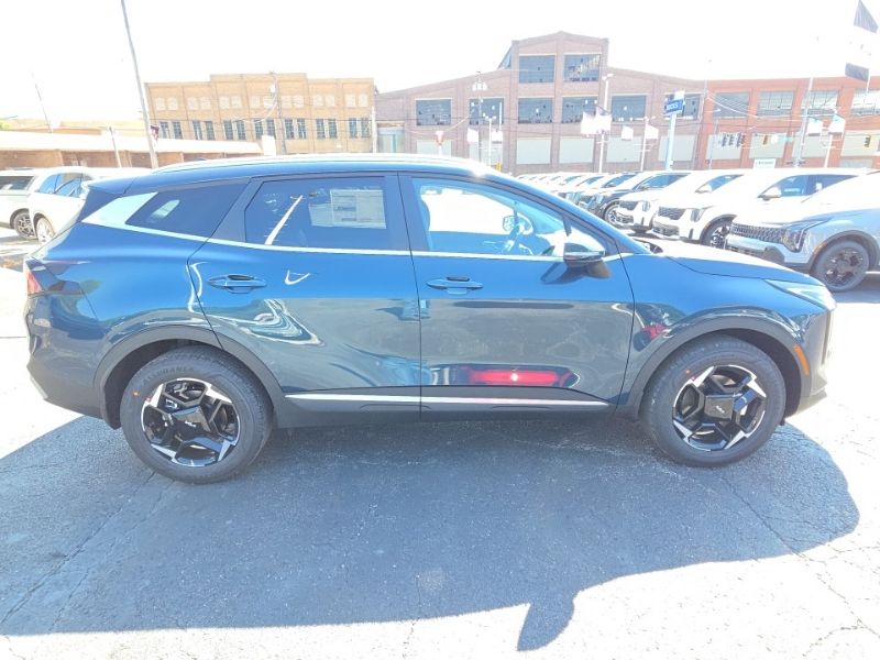 New 2027 Kia Sportage Hybrid SUV