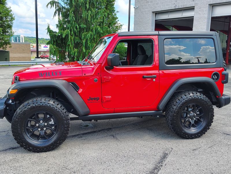 Used 2025 Jeep Wrangler SUV