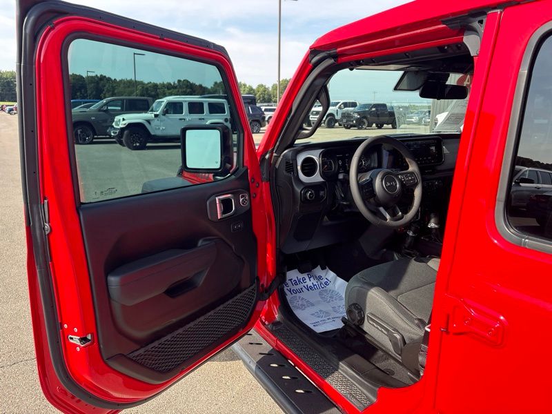 Used 2024 Jeep Wrangler SUV