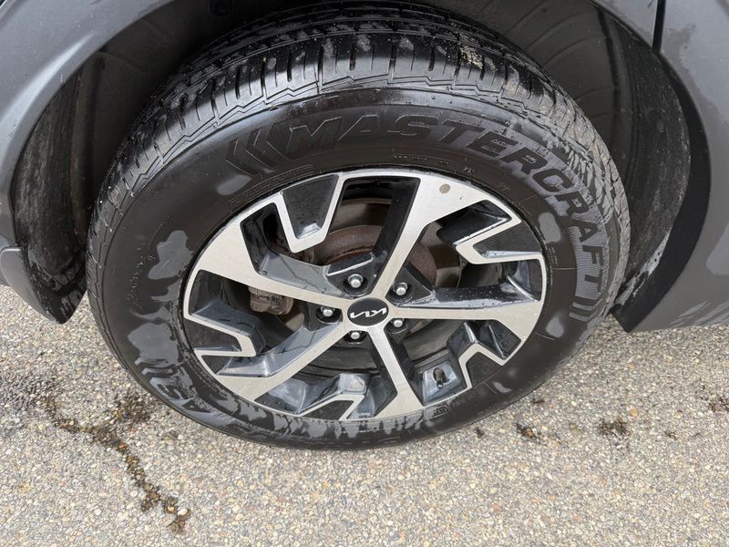 Used 2023 Kia Sportage Hybrid SUV