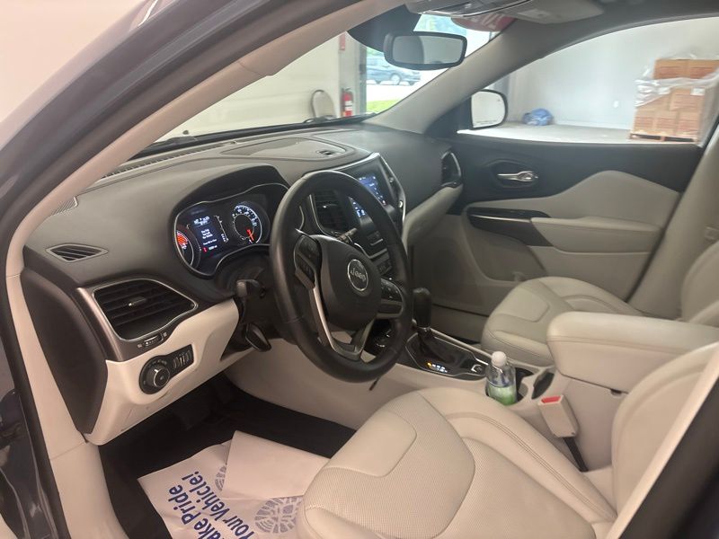 Used 2021 Jeep Cherokee SUV