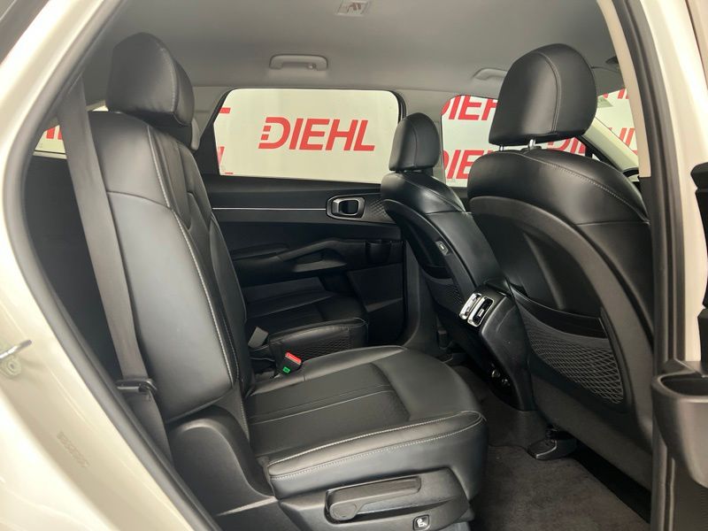 Used 2023 Kia Sorento Hybrid SUV