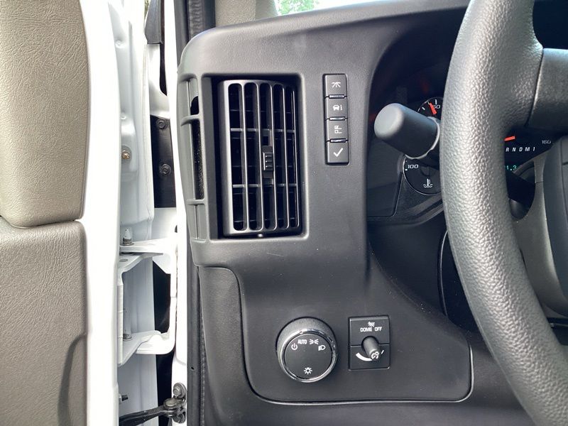 New 2026 Chevrolet Express 3500 Van