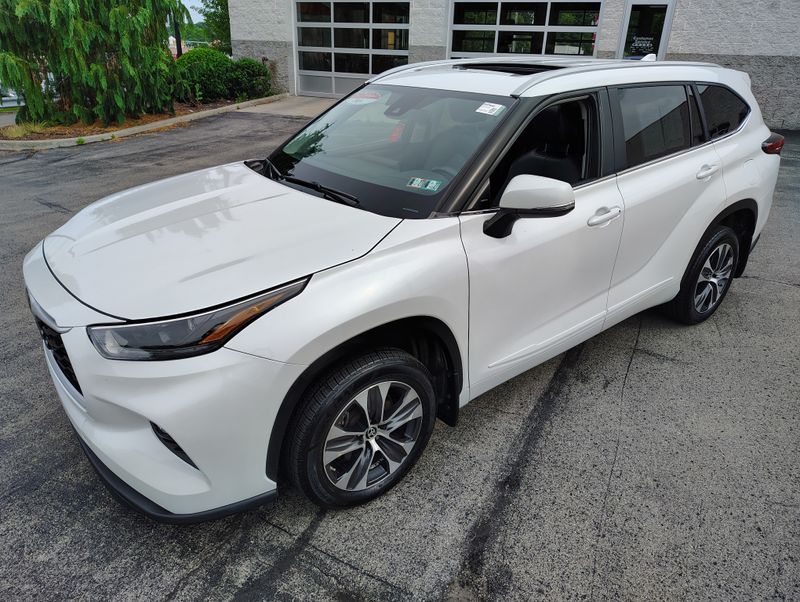 Used 2023 Toyota Highlander SUV