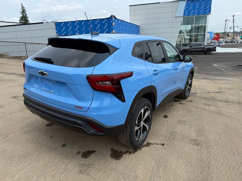 Used 2024 Chevrolet Trax SUV