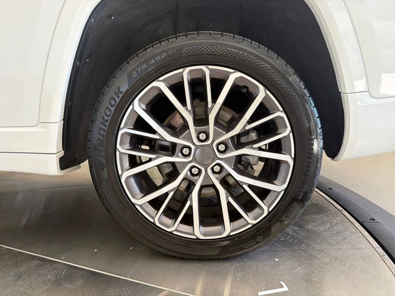 Used 2025 Jeep Grand Cherokee L SUV