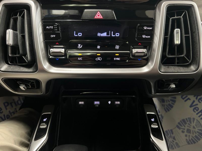 Used 2023 Kia Sorento SUV