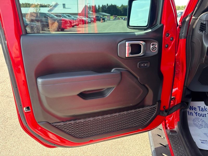 Used 2024 Jeep Wrangler SUV