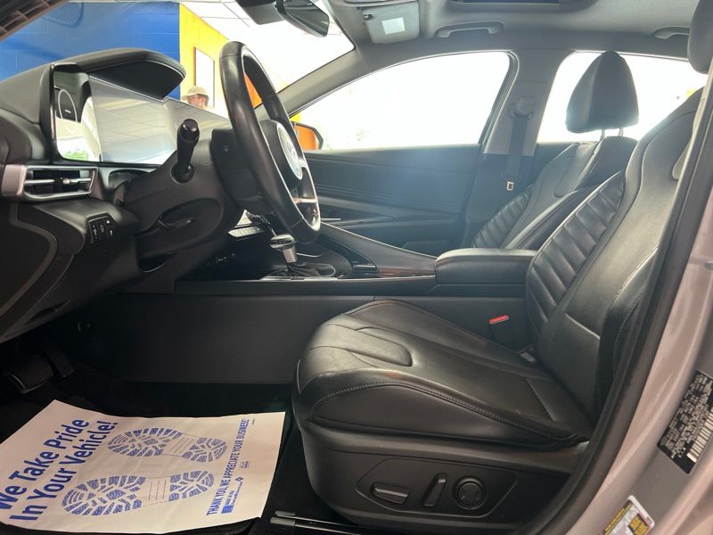 Used 2023 Hyundai Elantra Hybrid Sedan