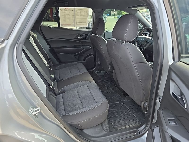 Used 2024 Chevrolet Trax SUV