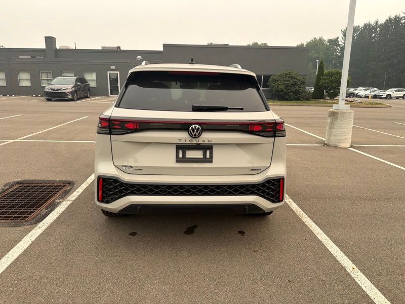 New 2026 Volkswagen Tiguan SUV