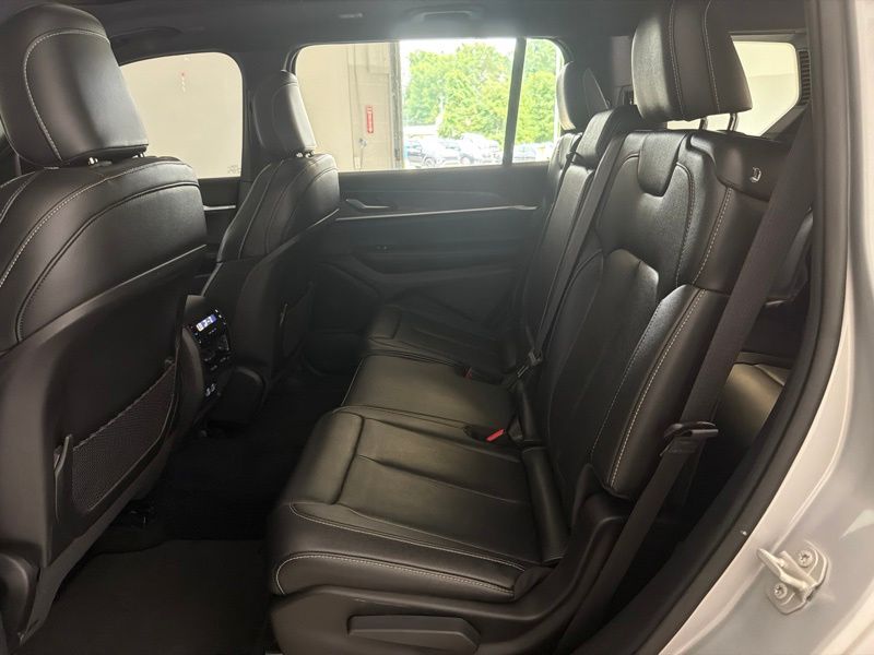 Used 2024 Jeep Grand Cherokee L SUV
