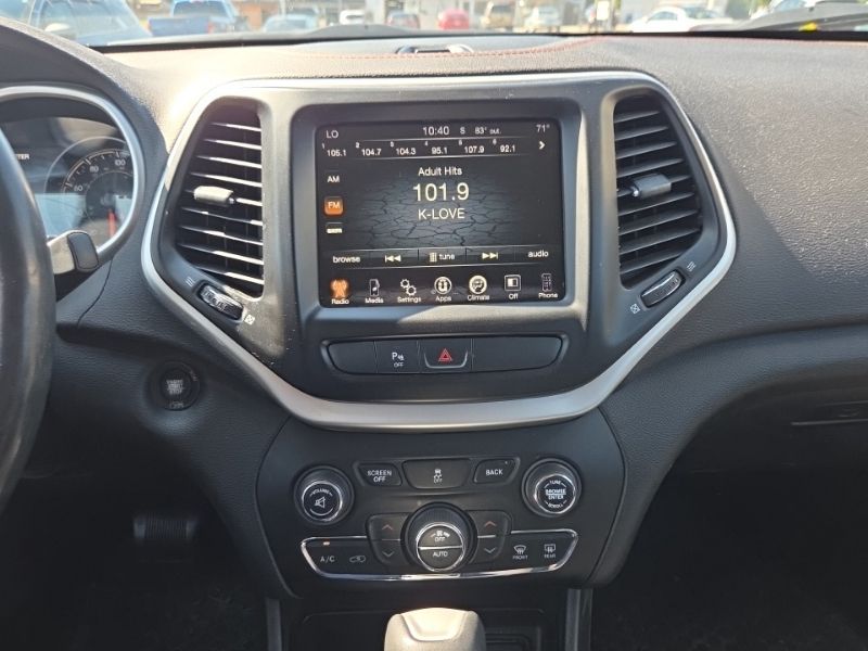 Used 2018 Jeep Cherokee SUV