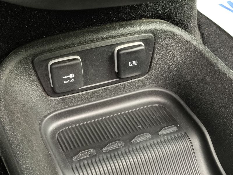 Used 2020 Chrysler Pacifica Van