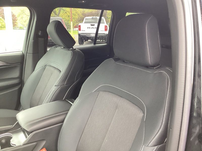 New 2026 Jeep Grand Cherokee SUV