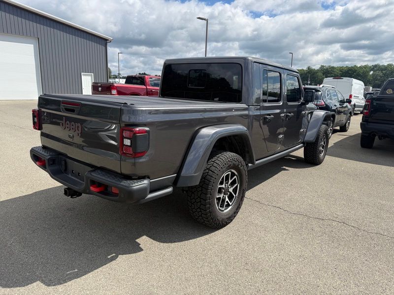 Used 2025 Jeep Gladiator Truck