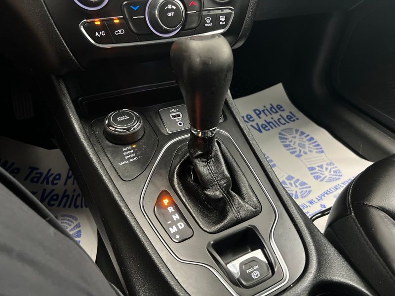 Used 2019 Jeep Cherokee SUV