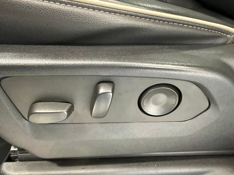 Used 2022 GMC Yukon XL SUV