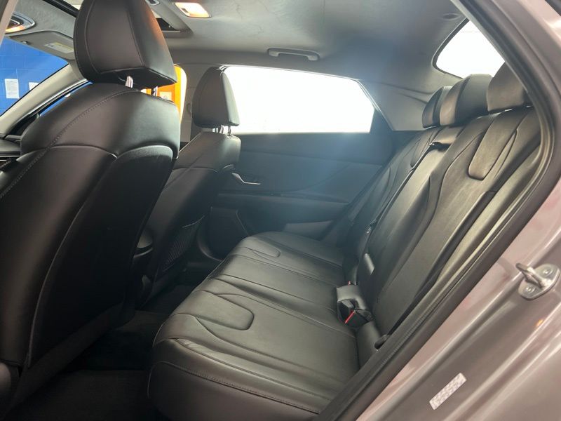 Used 2023 Hyundai Elantra Hybrid Sedan