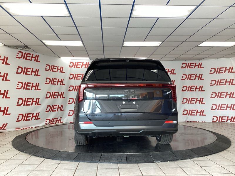 New 2026 Kia Carnival MPV Van