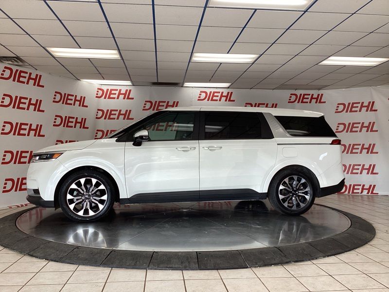 Used 2023 Kia Carnival Van