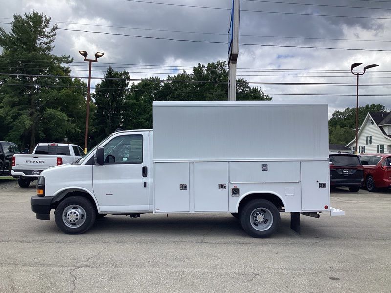 New 2026 Chevrolet Express 3500 Coupe