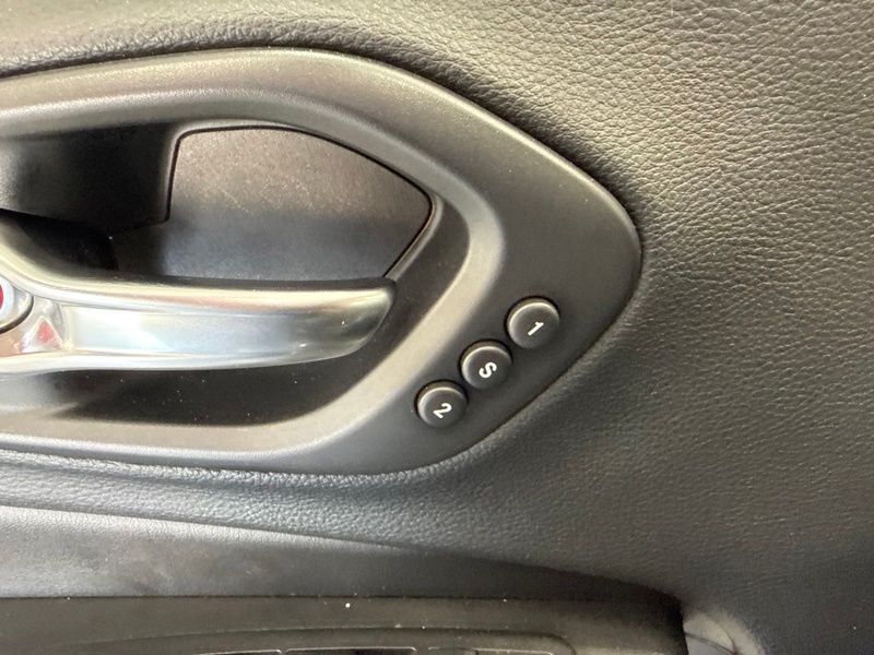 Used 2019 Jeep Cherokee SUV