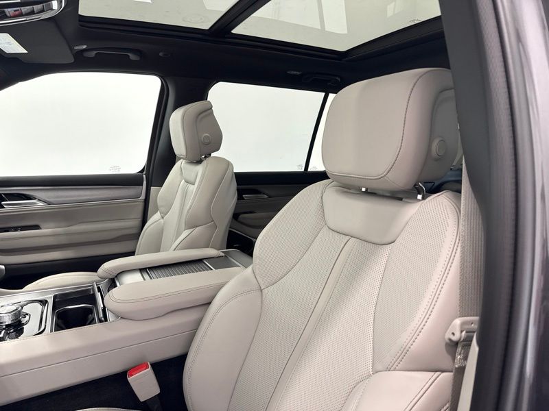 New 2026 Jeep Grand Wagoneer L SUV