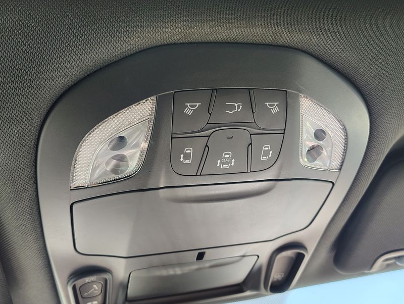 Used 2020 Chrysler Pacifica Van