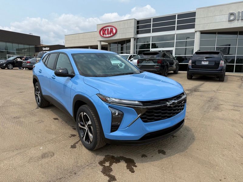 Used 2024 Chevrolet Trax SUV