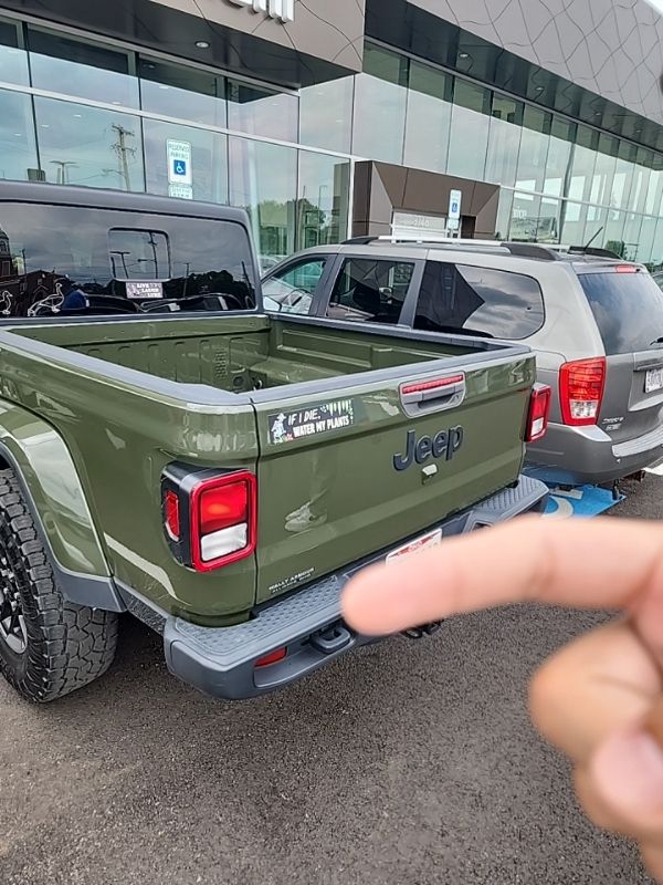 Used 2022 Jeep Gladiator Truck