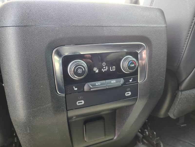 Used 2024 Chevrolet Suburban SUV