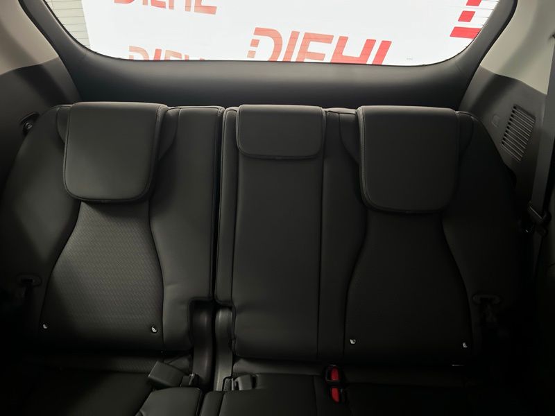 New 2026 Kia Carnival MPV Van