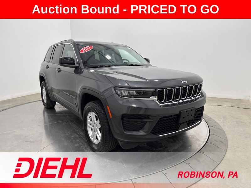 Baltic Gray Metallic Clearcoat 2023 Jeep Grand Cherokee SUV / Crossover Four-Wheel Drive 8-Speed Automatic