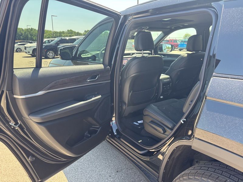New 2026 Jeep Grand Cherokee L SUV