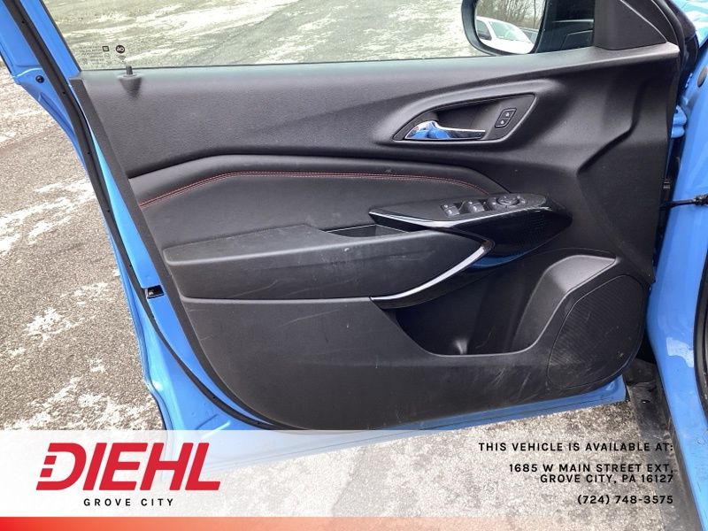 Used 2024 Chevrolet Trax SUV