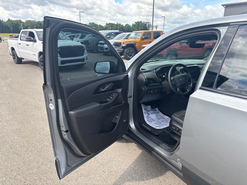 Used 2023 Chevrolet Traverse SUV