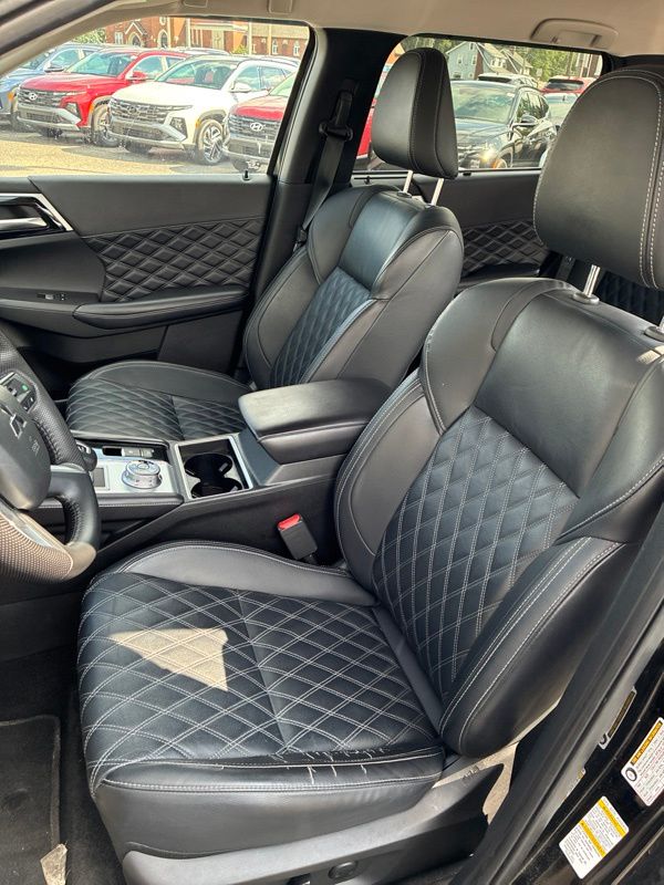 Used 2024 Mitsubishi Outlander SUV