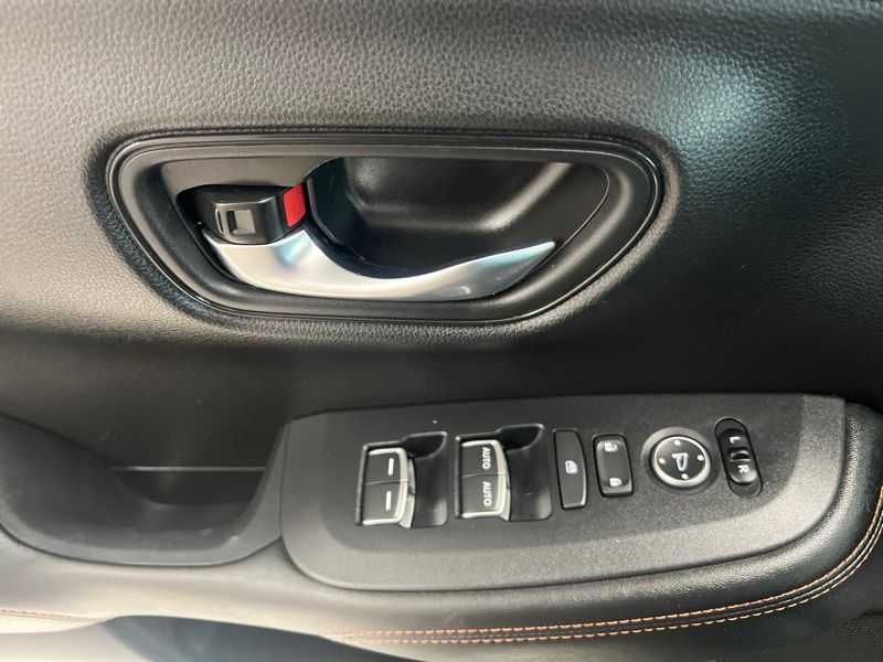 Used 2025 Honda HR-V SUV