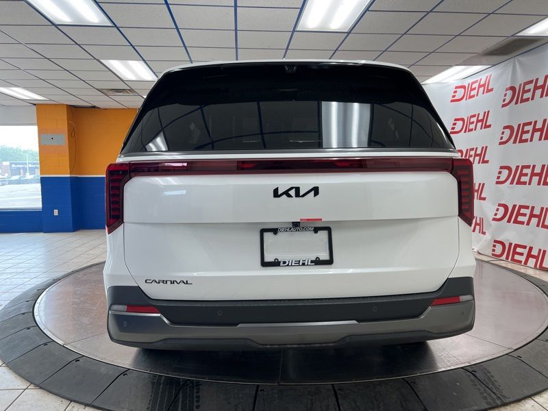New 2026 Kia Carnival MPV Van