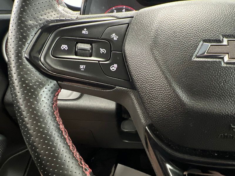Used 2025 Chevrolet Trax SUV