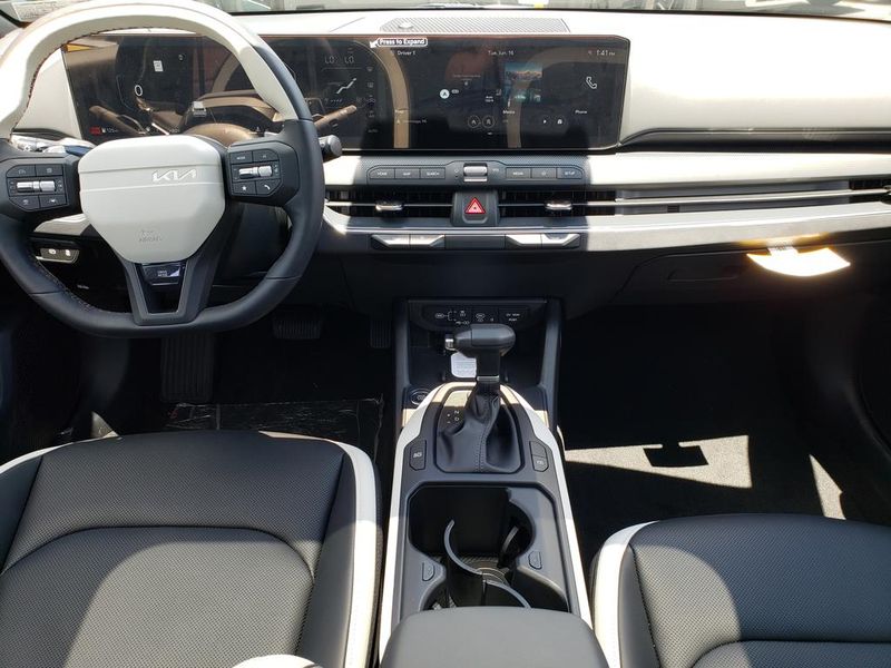 New 2026 Kia K4 Hatchback Hatchback