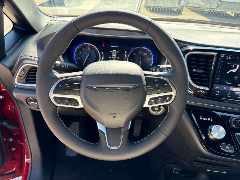 New 2027 Chrysler Pacifica Van