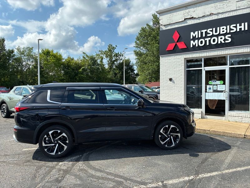 Used 2024 Mitsubishi Outlander SUV